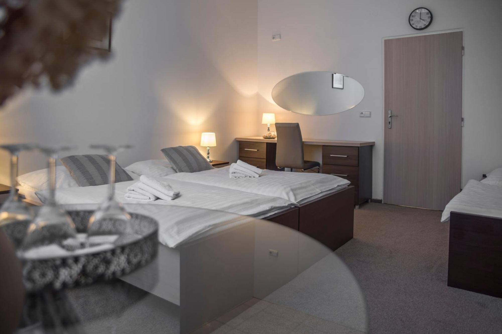 Classic Apartmany Trinec Exterior foto