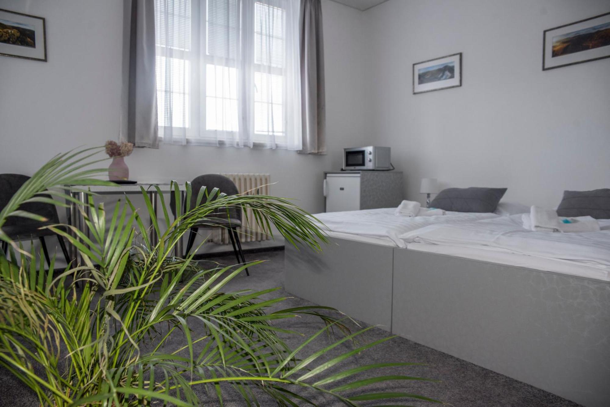 Classic Apartmany Trinec Exterior foto